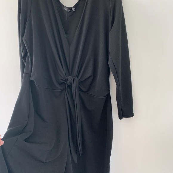 Boohoo Plus Tie Front culotte jumpsuit in black - Picture 3 of 3